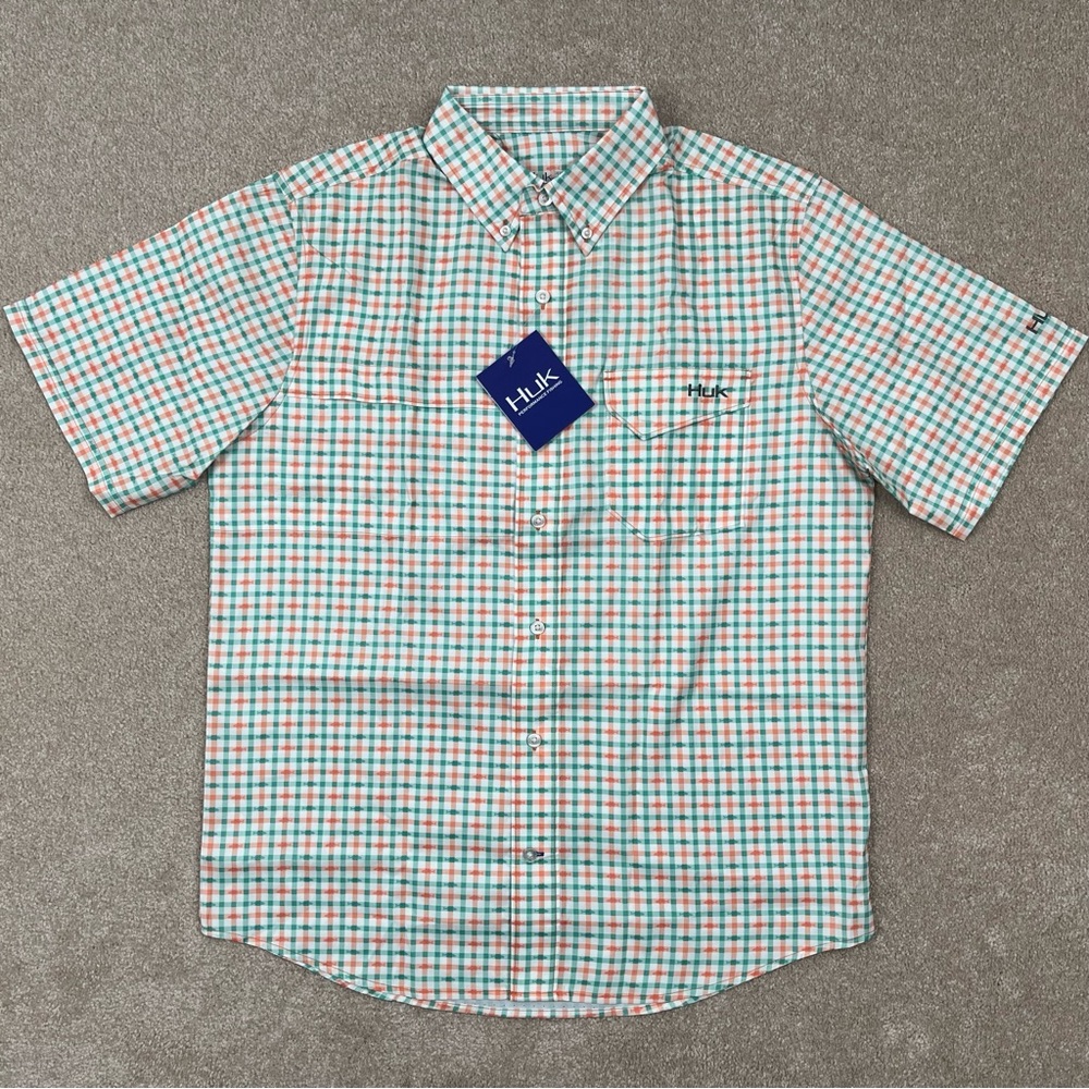 Hulk Performance Fishing Shirt Small Button Up All Over Fish Pattern Men